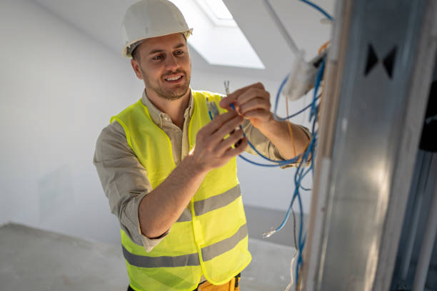 Best Affordable Emergency Electrician  in King, WI